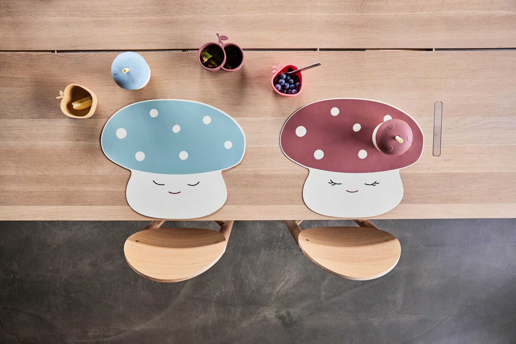 Dessous de table en silicone H0,15x43x35,5cm